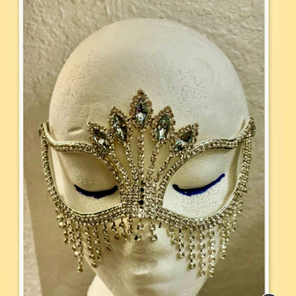 Silver Rhinestone Mask